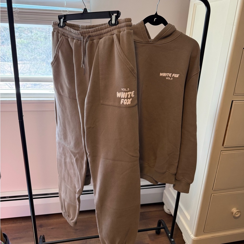 WHITE FOX Vol.3 Taupe Matching Set